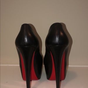 christian louboutin daffodile